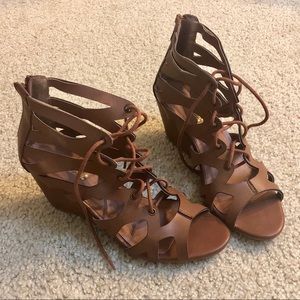 Cognac strappy wedge sandals